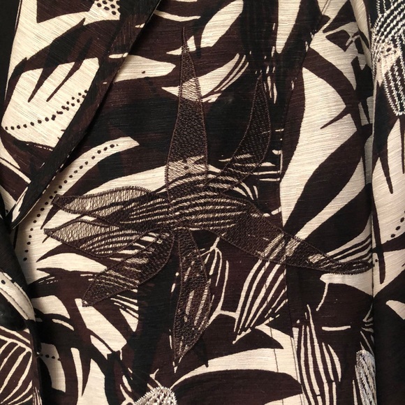 Chico’s Embroidered /Silk-lined Jacket - Picture 4 of 5